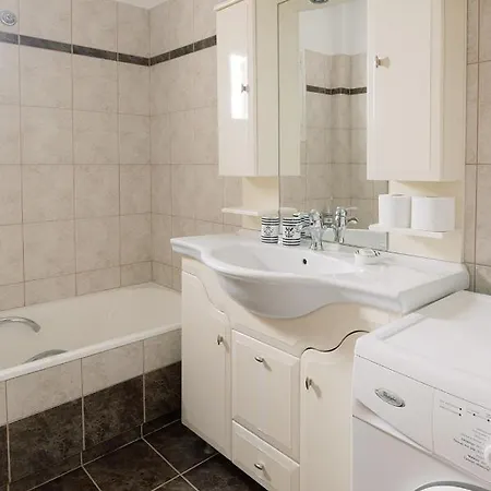 Vasilopoulos Residences - Eliana & Melanthia *