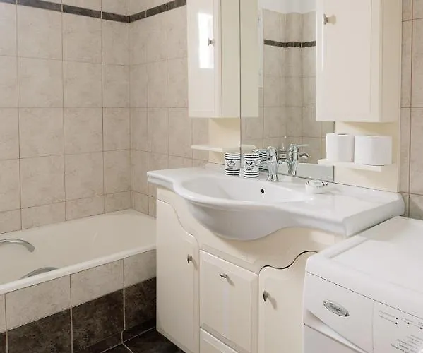 Vasilopoulos Residences - Eliana & Melanthia *
